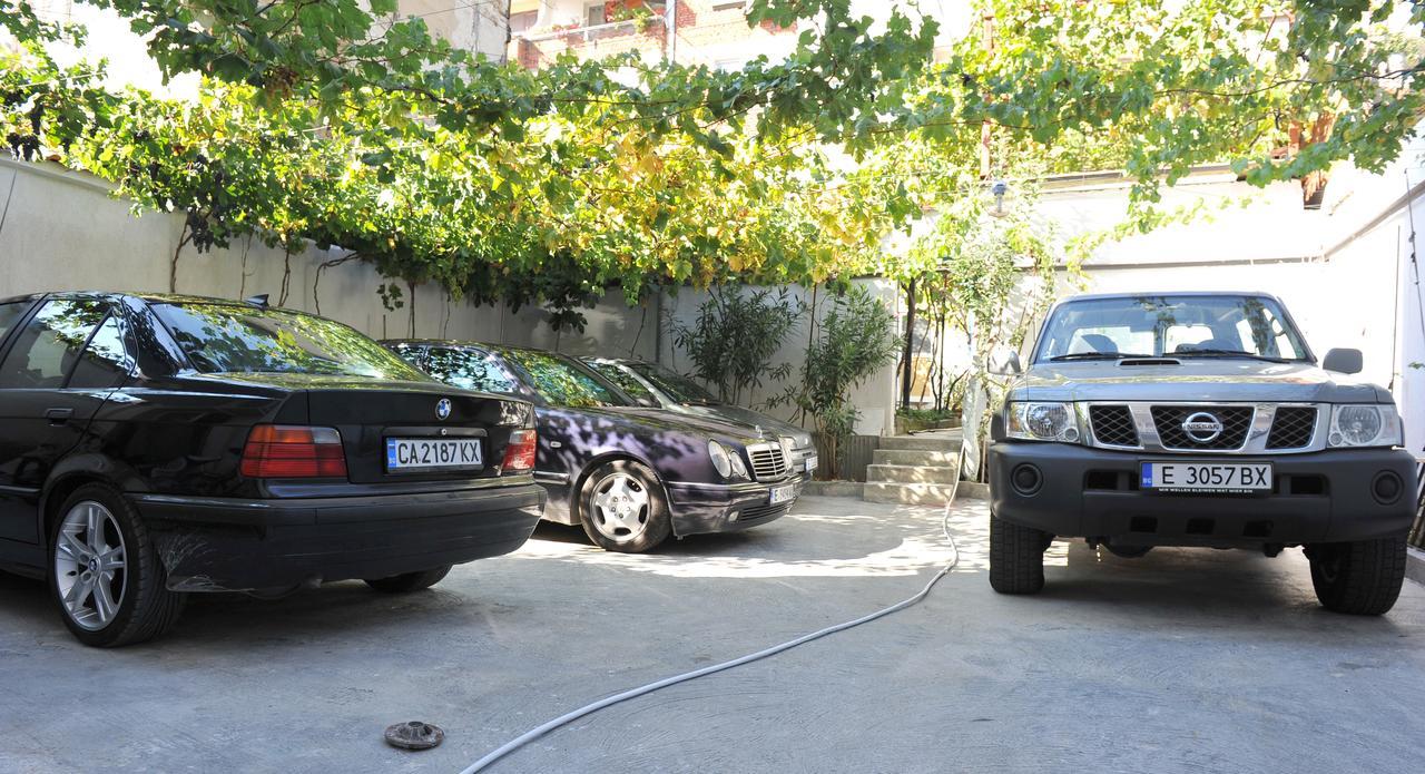 Family Hotel Blazhi Sandanski Exterior photo