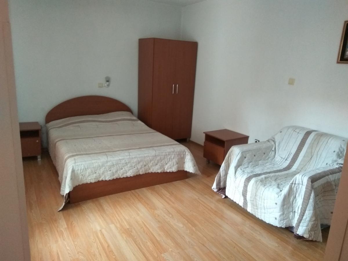 Family Hotel Blazhi Sandanski Exterior photo